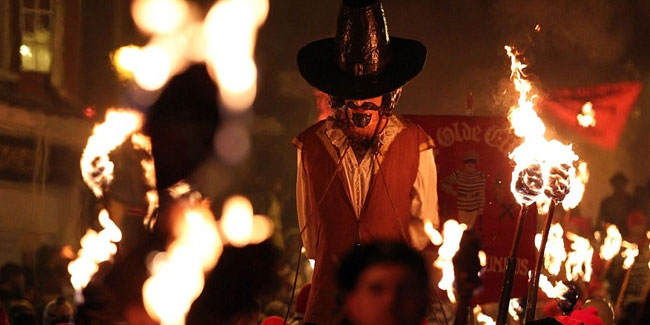 5 November - Guy Fawkes Night 5 November - Guy Fawkes Night