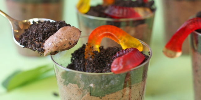 15 July - National Tapioca Pudding Day and National Gummy Worm Day in USA 15 July - National Tapioca Pudding Day and National Gummy Worm Day in USA