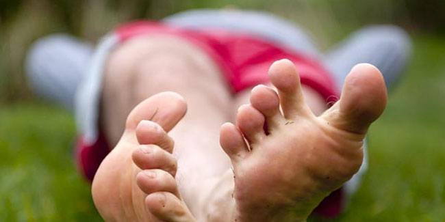 6 August - Wiggle Your Toes Day 6 August - Wiggle Your Toes Day