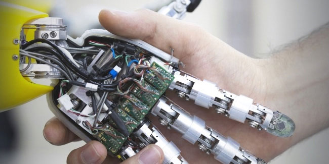 13 May - World Technology Day for the Future 13 May - World Technology Day for the Future