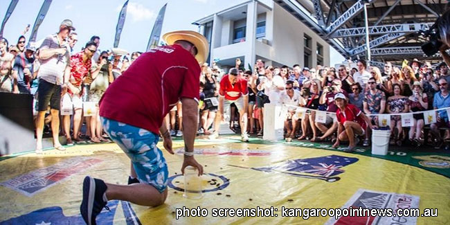 26 January - Cockroach Racing In Australia 26 January - Cockroach Racing In Australia