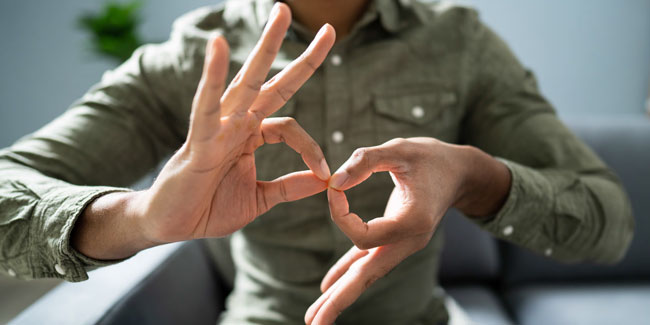 15 April - National American Sign Language Day in United States 15 April - National American Sign Language Day in United States