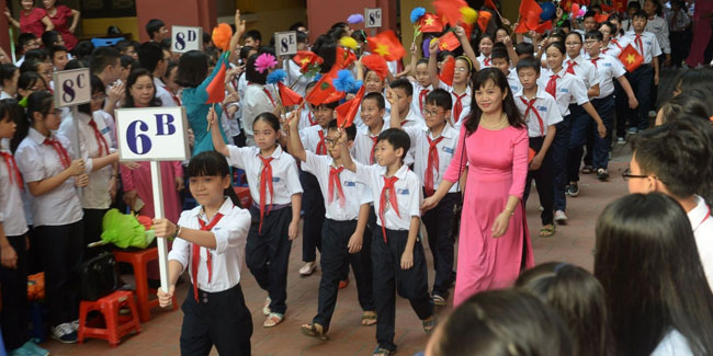 5 September - First day of school in Vietnam 5 September - First day of school in Vietnam