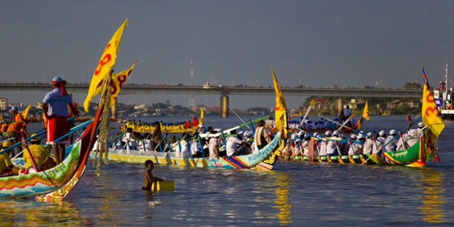14 November - Bon Om Touk or Khmer Water Festival in Cambodia