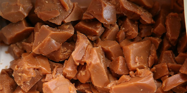 8 January - National English Toffee Day in USA