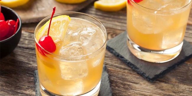 25 August - National Whiskey Sour Day and National Banana Split Day in USA