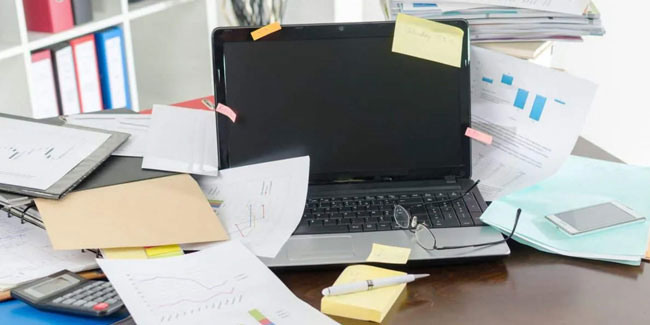 14 January - Clean Off Your Desk Day