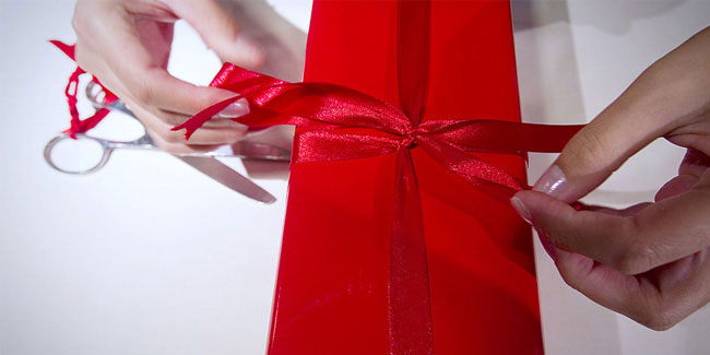 3 December - Make A Gift Day