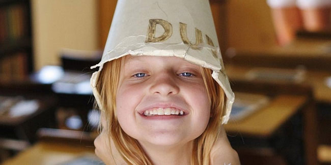 8 November - Dunce Day