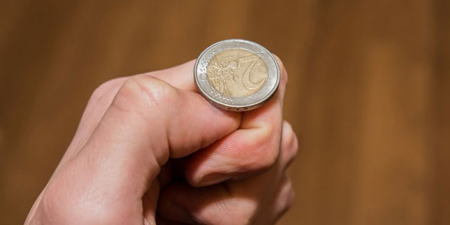 1 June - Flip a Coin Day