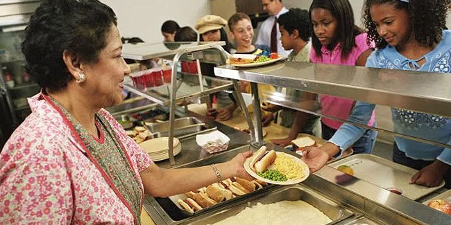3 May - School Lunch Hero Day in USA