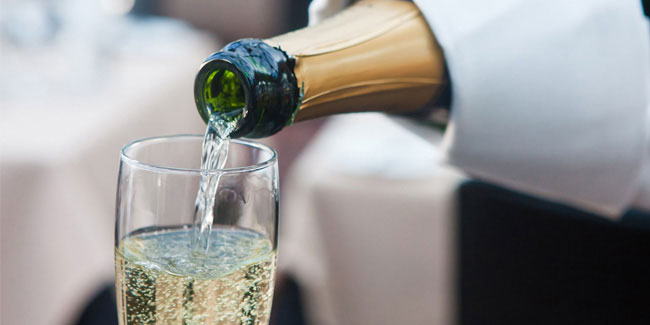 25 October - World Champagne Day