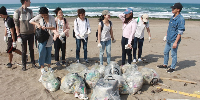 21 September - International Coastal Cleanup Day