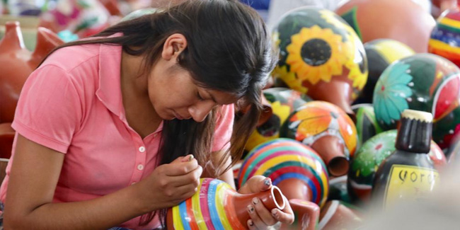 15 November - Artisan's Day in El Salvador