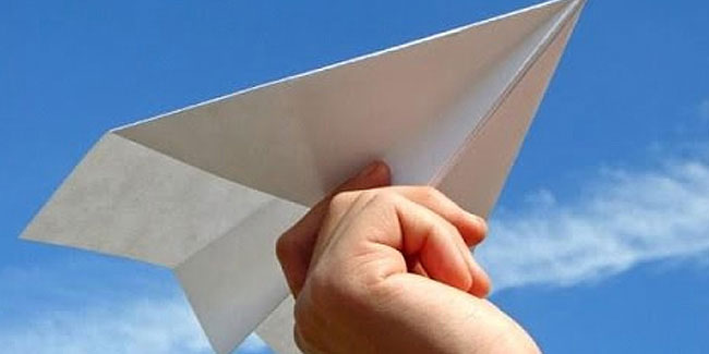 26 May - National Paper Airplane Day