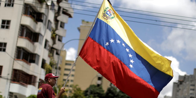 3 August - Venezuela Flag Day and National Guard Day