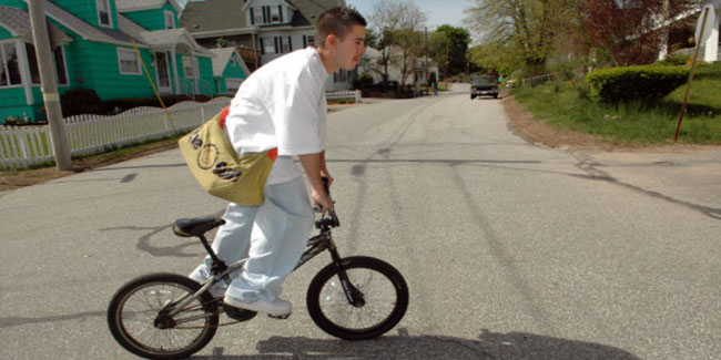 4 September - Newspaper Carrier Day